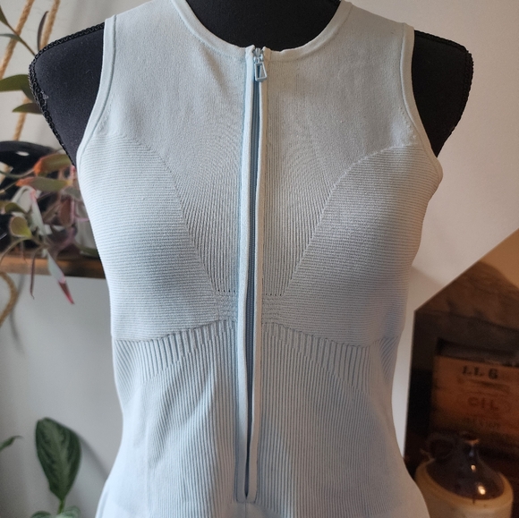 Lululemon Tight-fit knit bodysuit - Picture 9 of 9